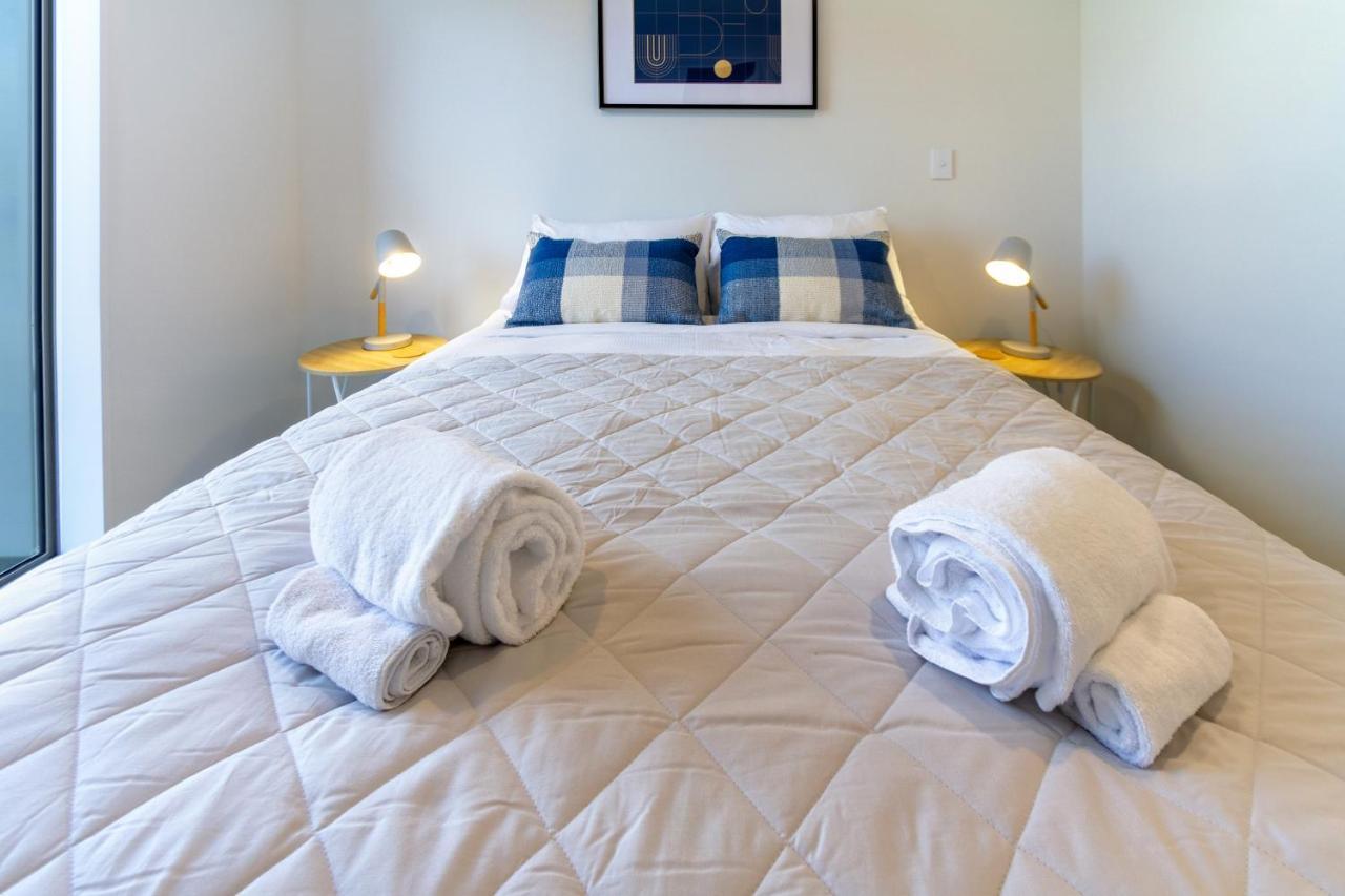 City Lights Retreat With Carpark 2 Bed 2 Bath Christchurch Ngoại thất bức ảnh