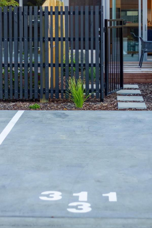 City Lights Retreat With Carpark 2 Bed 2 Bath Christchurch Ngoại thất bức ảnh