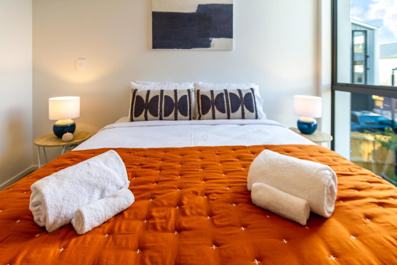 City Lights Retreat With Carpark 2 Bed 2 Bath Christchurch Ngoại thất bức ảnh