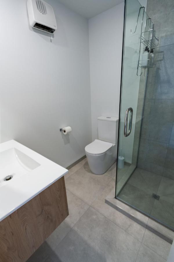 City Lights Retreat With Carpark 2 Bed 2 Bath Christchurch Ngoại thất bức ảnh