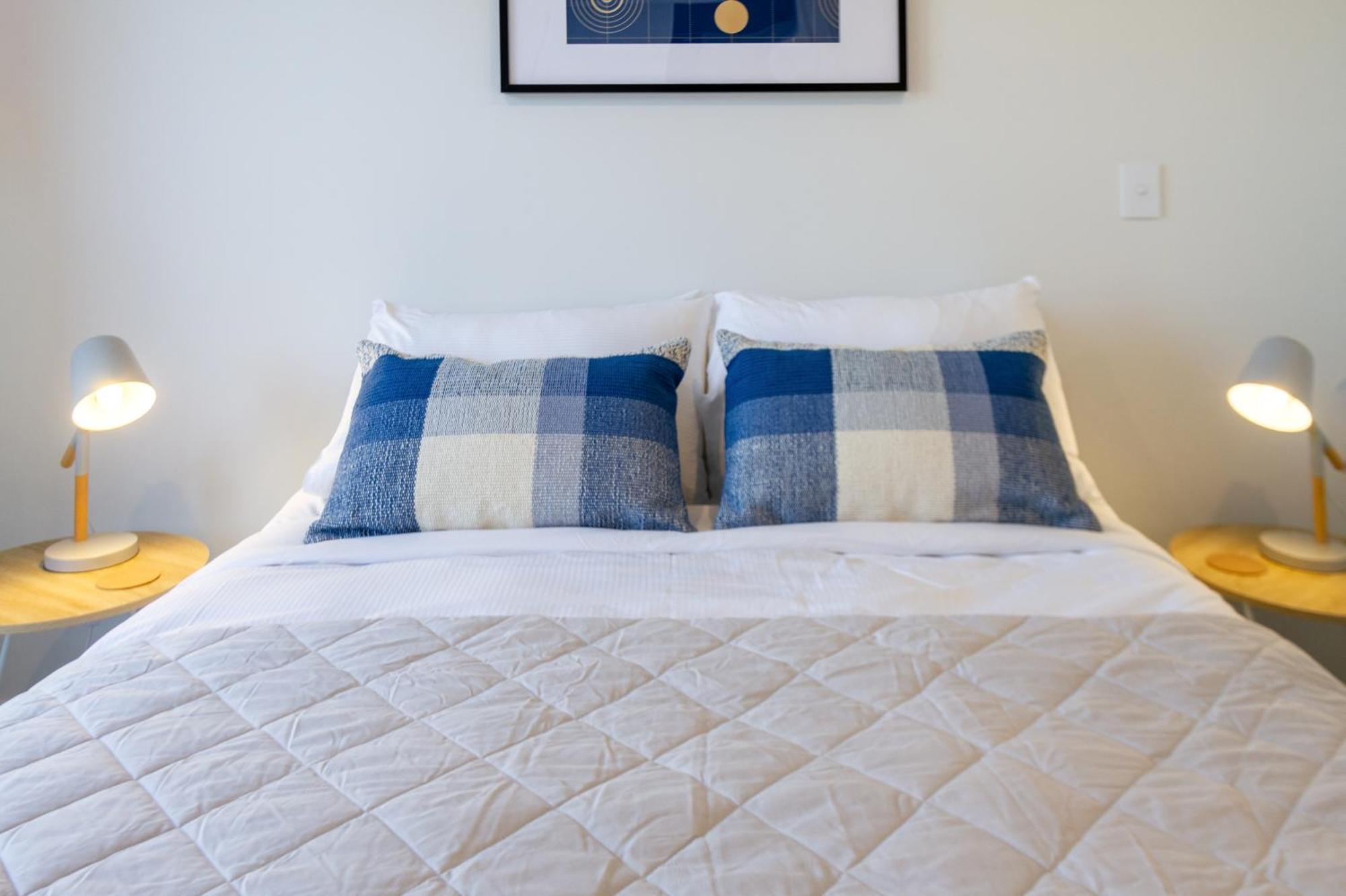 City Lights Retreat With Carpark 2 Bed 2 Bath Christchurch Ngoại thất bức ảnh