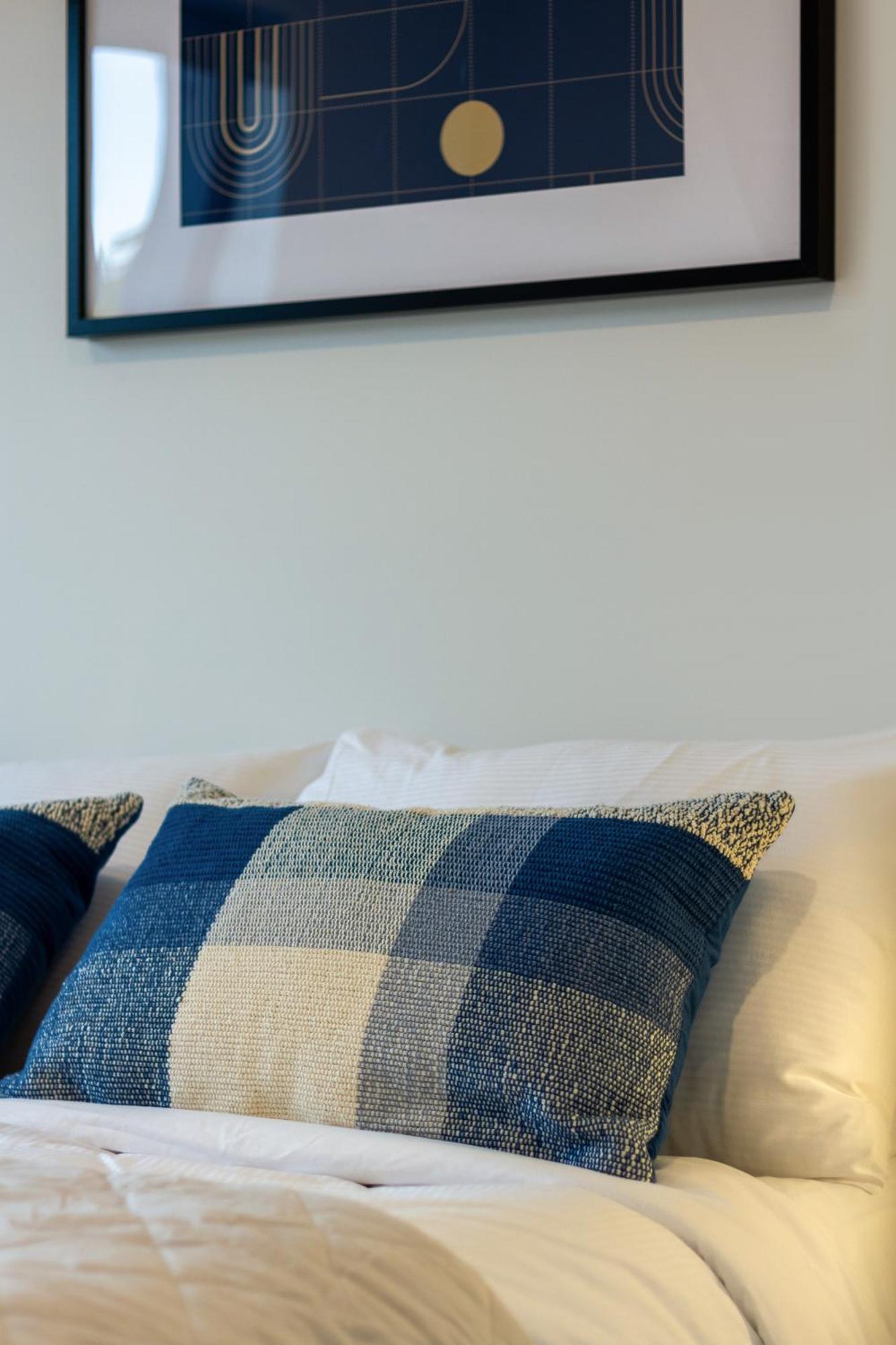 City Lights Retreat With Carpark 2 Bed 2 Bath Christchurch Ngoại thất bức ảnh